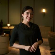 Tepniran Rakumpa (Pepe), Restaurant Manager